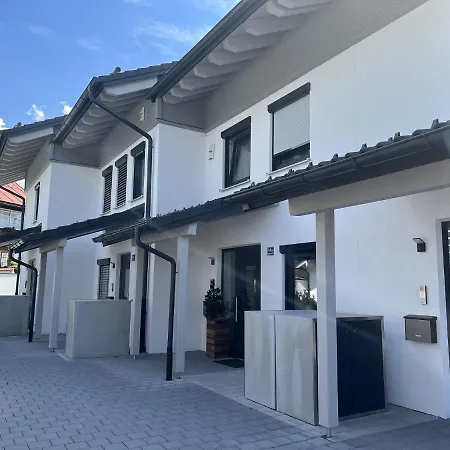 Dachsbau *